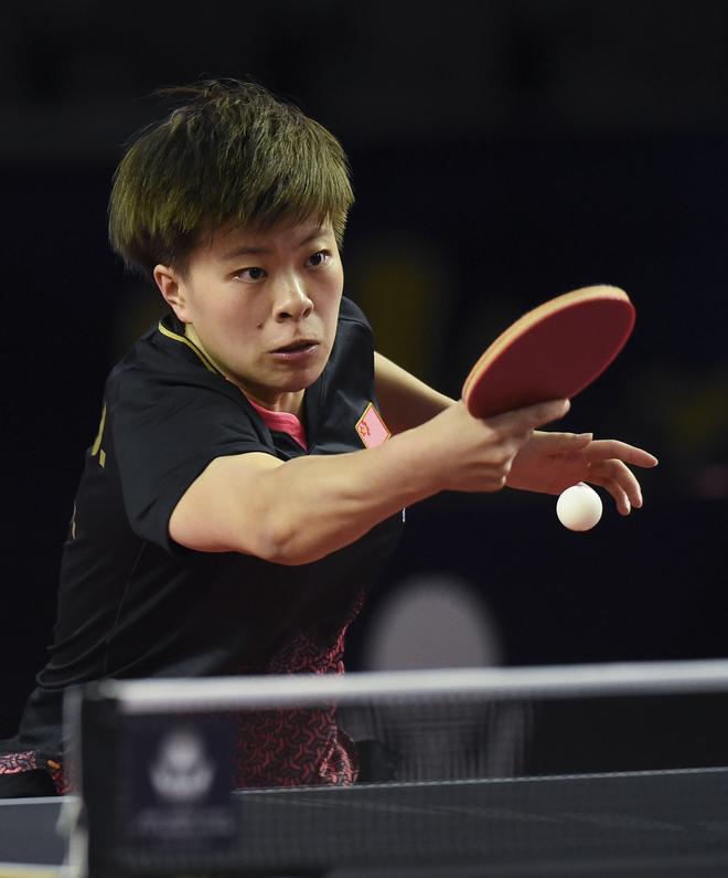 色表现为他 色表现为他