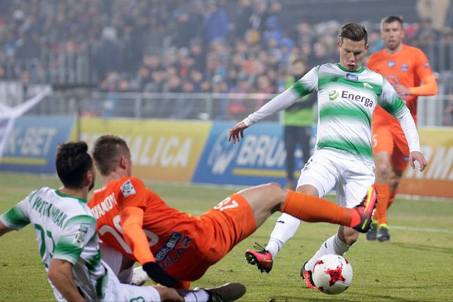 败长春亚泰 败长春亚泰